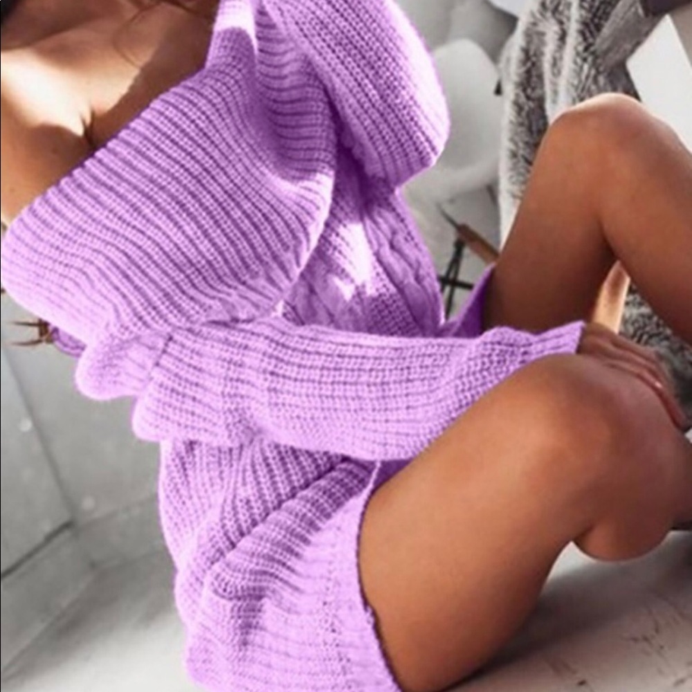 Off shoulder knitted long sleeved maxi dress